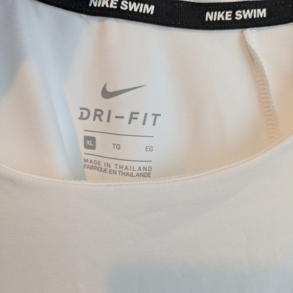 Nike Rash Guard Top - Picture 3 of 3